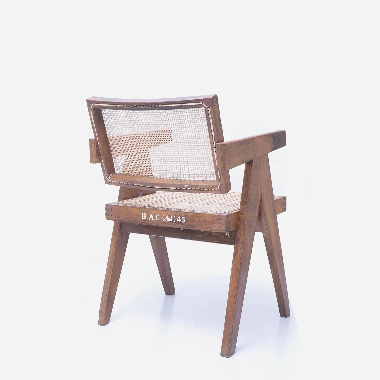 Floating Back Chair H.A.C(Aud.)45