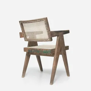 Floating Back Chair SOILS 26