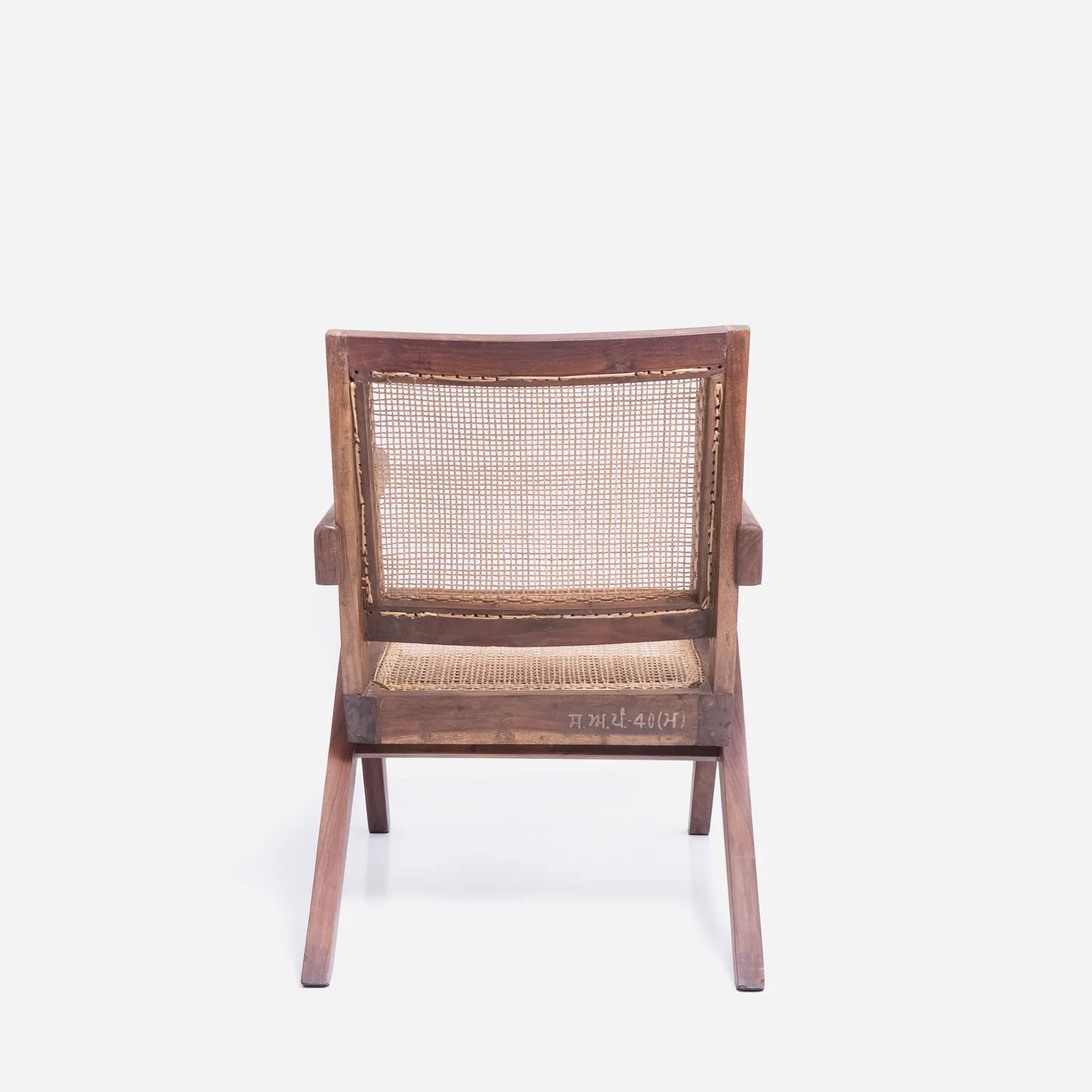 Y Inverse Leg Easy Chair